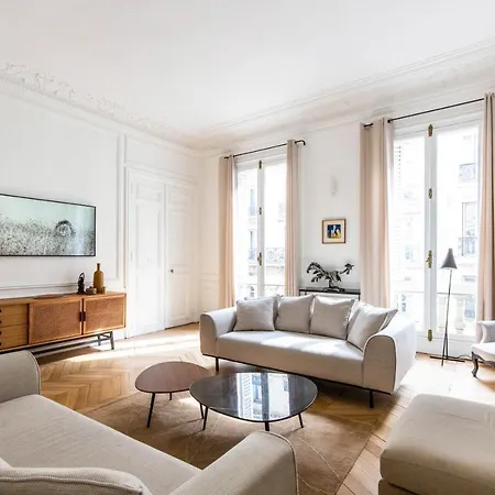 Διαμέρισμα Veeve - Elegant And Spacious In The 8th Παρίσι