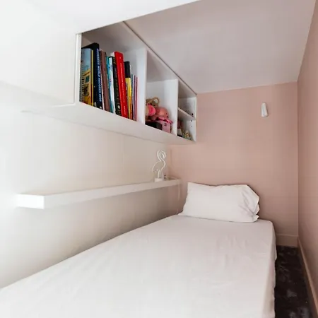 Veeve - Elegant And Spacious In The 8th * Παρίσι